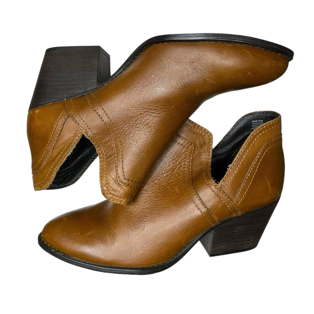 Steve Madden Tan Heeled Boots - Picture 7 of 13